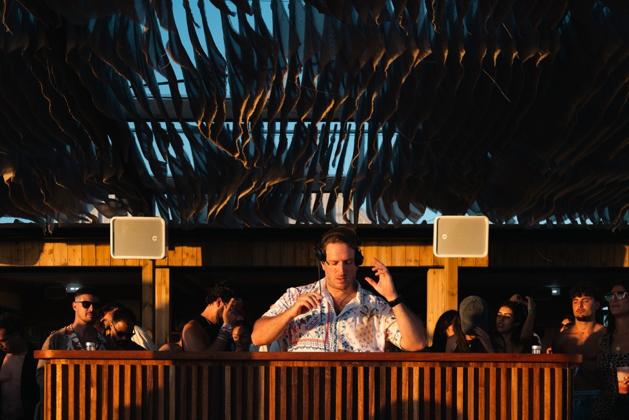 Nuua Invites DJ Golden Hour